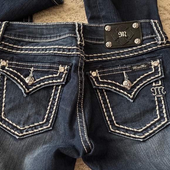 Barely worn Miss Me Jeans - Picture 1 of 6